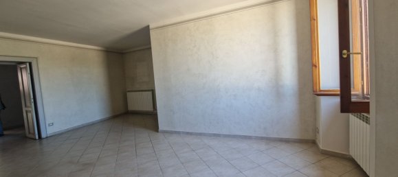 5 rooms Apartment in Spoleto, Italy No. 258061 4