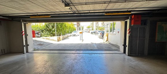  Garage in Rome, Italy No. 298997 6