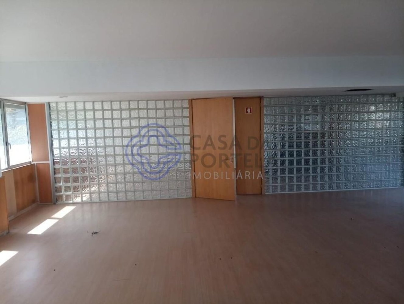 Büro in Porto, Portugal 478m², Nr. 41098