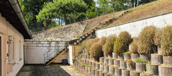 5 rooms House in Schweinfurt, Germany No. 305090 2