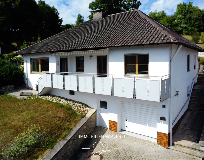 5 rooms House in Schweinfurt, Germany No. 305090