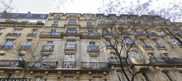 2 bedrooms Apartment in Paris, France No. 151747 2