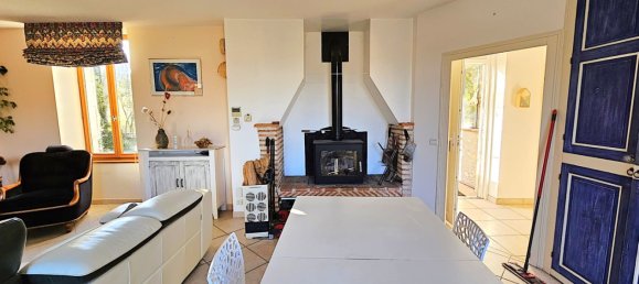 3 bedrooms Villa in Pujols, France No. 100735 12