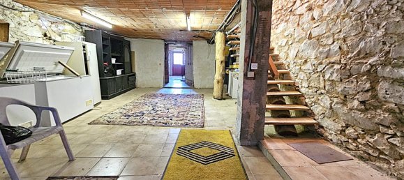 3 bedrooms Villa in Pujols, France No. 100735 21