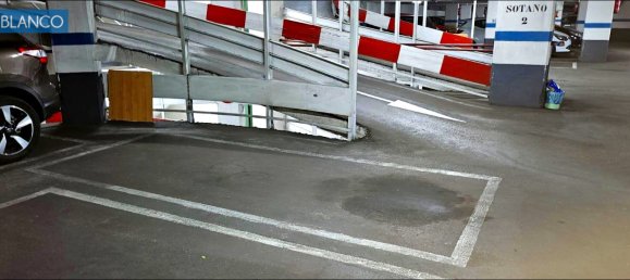  Parking in L'Hospitalet de Llobregat, Spain No. 140050 4