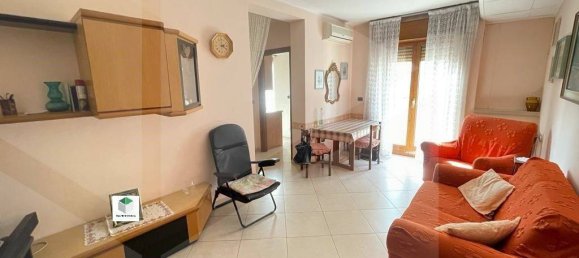 Apartamento de 3 habitaciónes en Manfredonia, Italy No. 28102 40