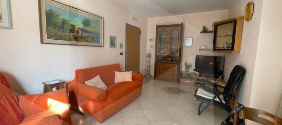 Apartamento de 3 habitaciónes en Manfredonia, Italy No. 28102 12