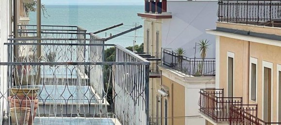 Apartamento de 3 habitaciónes en Manfredonia, Italy No. 28102 29