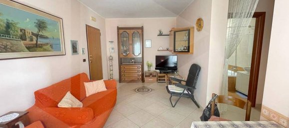 Apartamento de 3 habitaciónes en Manfredonia, Italy No. 28102 13