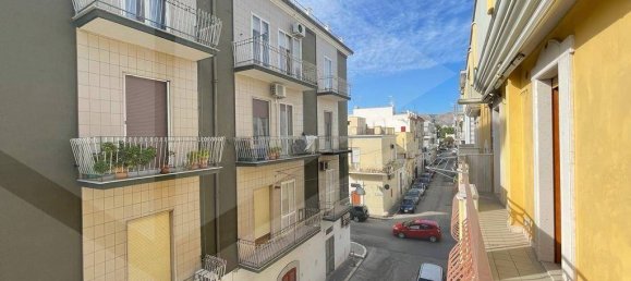 Apartamento de 3 habitaciónes en Manfredonia, Italy No. 28102 24