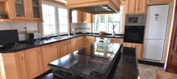 Дом с 5 спальнями в Бергондо, Испания № 139922 34