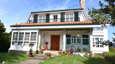 Дом с 5 спальнями в Бергондо, Испания № 139922