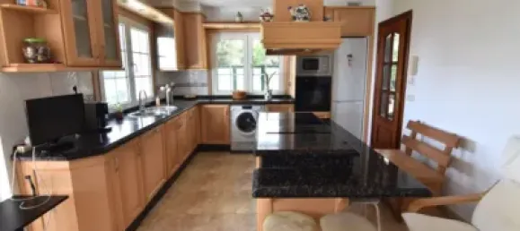 Дом с 5 спальнями в Бергондо, Испания № 139922 36