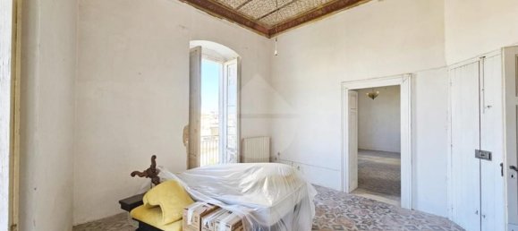 4 bedrooms Apartment in Palo del Colle, Italy No. 381730 9