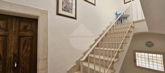 4 bedrooms Apartment in Palo del Colle, Italy No. 381730 4