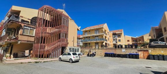 1 Schlafzimmer Wohnung in Messina, Italy, Nr. 323595 2