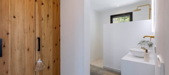 4 غرف نوم منزل في Alicante, Spain رقم 70777 47