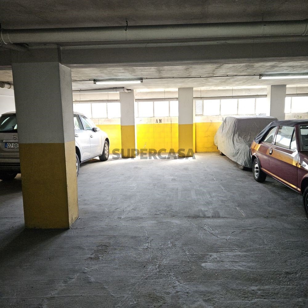 Гараж 20м² в Валонгу, Португалия № 252587