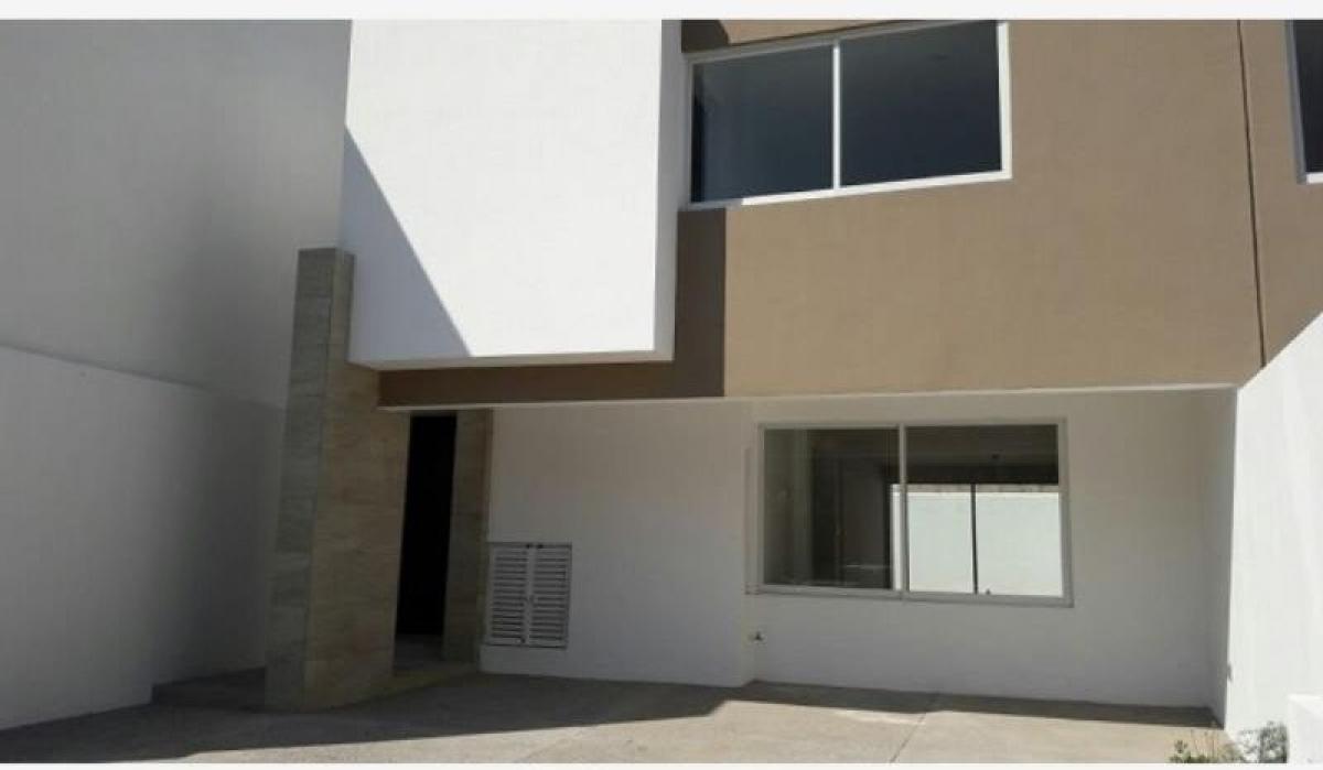 3 bedrooms House in San Luis Potosi, Mexico No. 175202