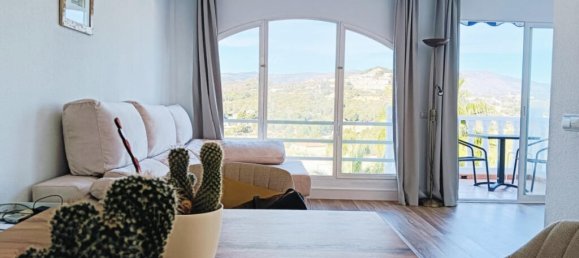 3 bedrooms Penthouse in Calpe, Spain No. 183748 2