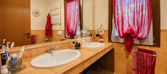 7-Zimmer Villa in Gardone Riviera, Italy, Nr. 8026 35