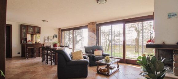 7-Zimmer Villa in Gardone Riviera, Italy, Nr. 8026 56