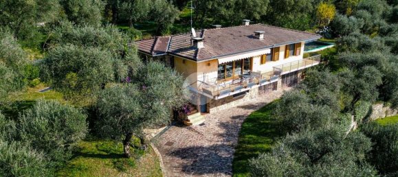7-Zimmer Villa in Gardone Riviera, Italy, Nr. 8026 74
