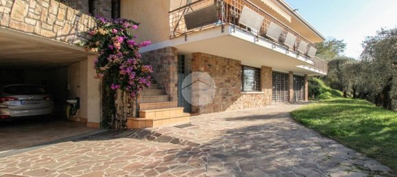 7-Zimmer Villa in Gardone Riviera, Italy, Nr. 8026 5