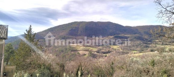 32m² Warehouse in Spoleto, Italy No. 179367 4