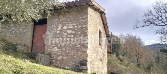 32m² Warehouse in Spoleto, Italy No. 179367 5