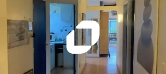 137m² Office in Orgeval, France No. 302397 3