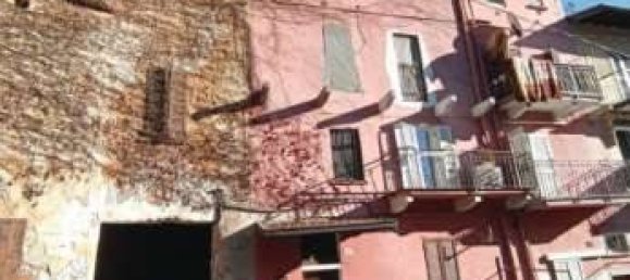 2 chambres Appartement à Caravate, Italy No. 266060 2