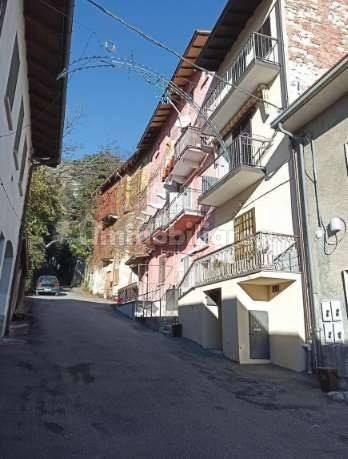 2 chambres Appartement à Caravate, Italy No. 266060