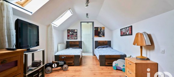 8 bedrooms House in Landas, France No. 154526 11