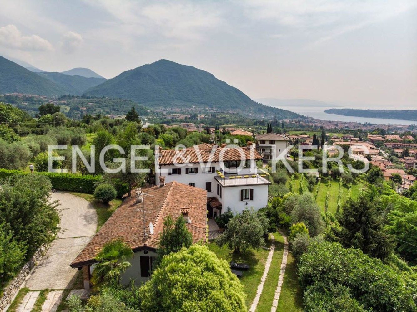 18غرفة فيلا في Roè Volciano, Italy رقم 134171