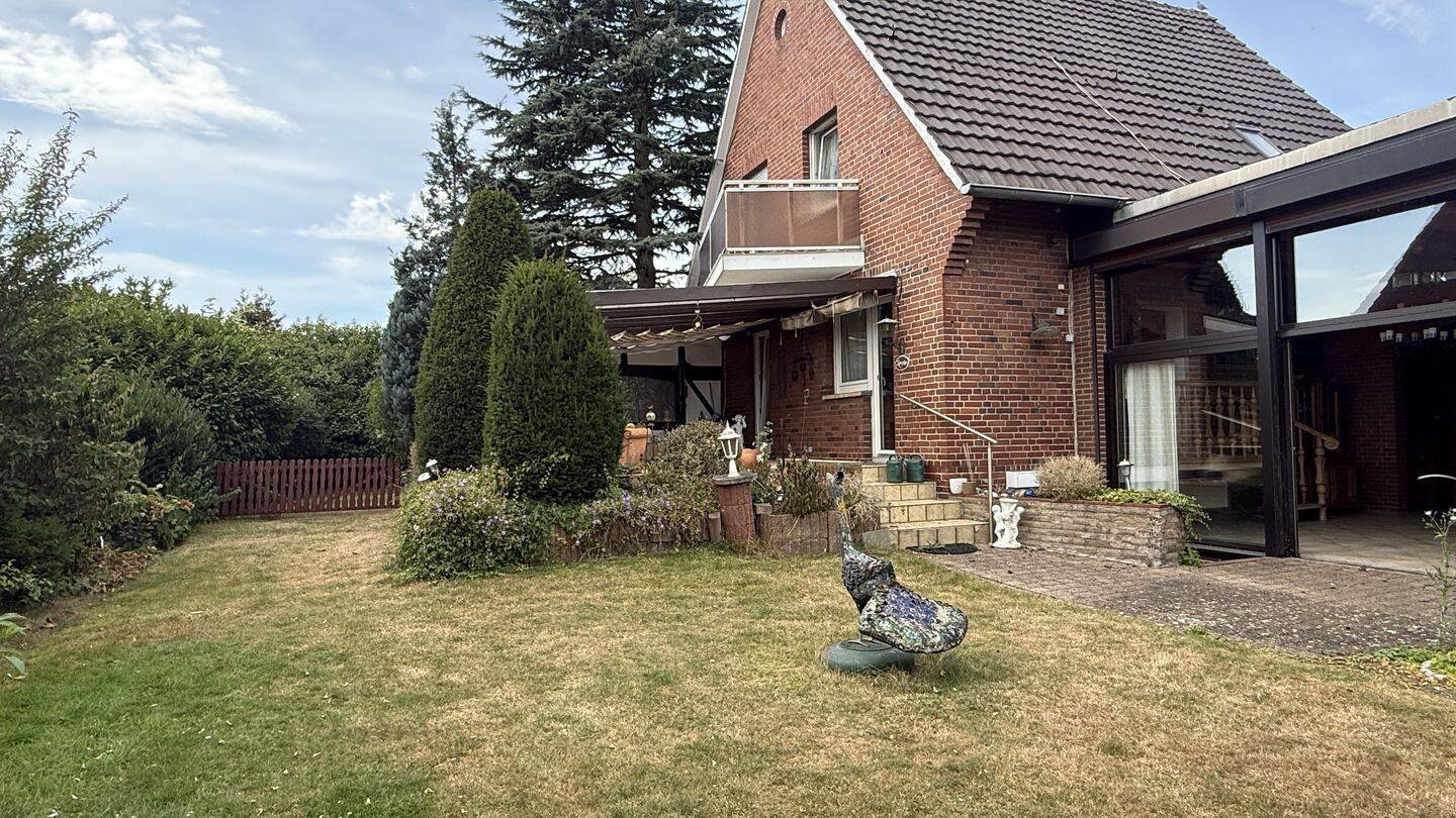 Дом с 4 комнатами в Варендорф, Германия № 269161