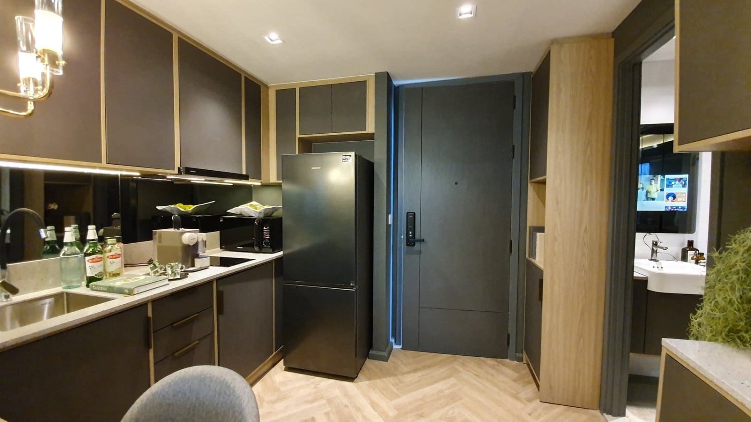 Кондоминиум  с 2 спальнями в CHAPTER CHULA-SAMYAN, Бангкок, Таиланд № 28029