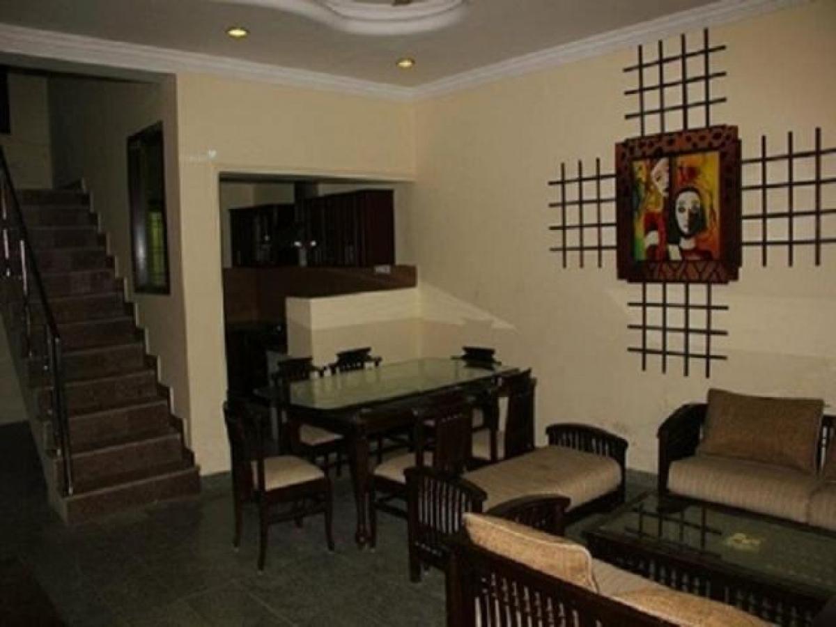 2 bedrooms House in Lucknow, India No. 14700