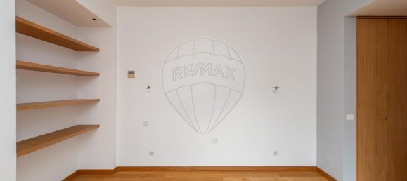 4 bedrooms Villa in Cascais, Portugal No. 46372 13