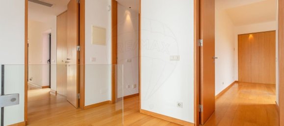 4 bedrooms Villa in Cascais, Portugal No. 46372 27