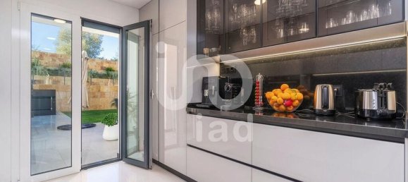 4 bedrooms House in Faro, Portugal No. 123638 14