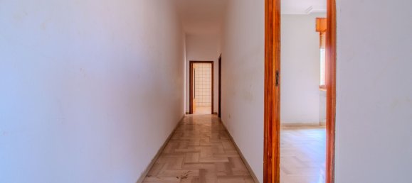 3 bedrooms Apartment in Lucera, Italy No. 320441 6