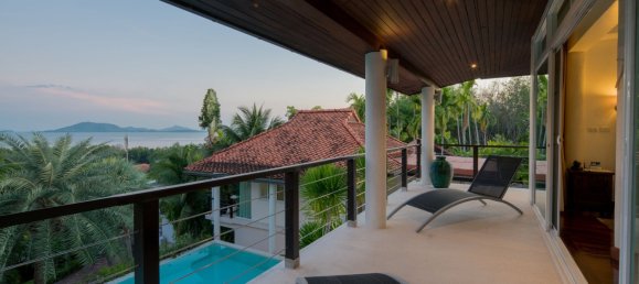 5 bedrooms Villa in Phuket, Thailand No. 5913 16