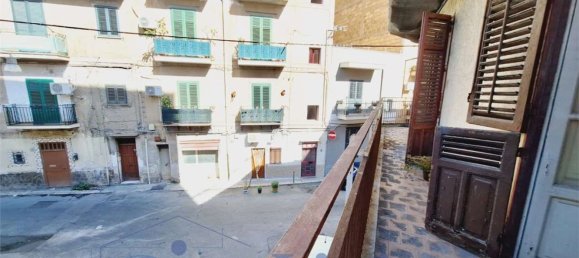 3-salle Maison à Palermo, Italy No. 286163 10