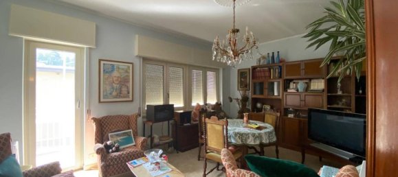 Apartamento de 4 divisões em Erba, Italy N.º 108802 9