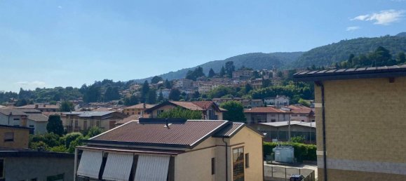 Apartamento de 4 divisões em Erba, Italy N.º 108802 2