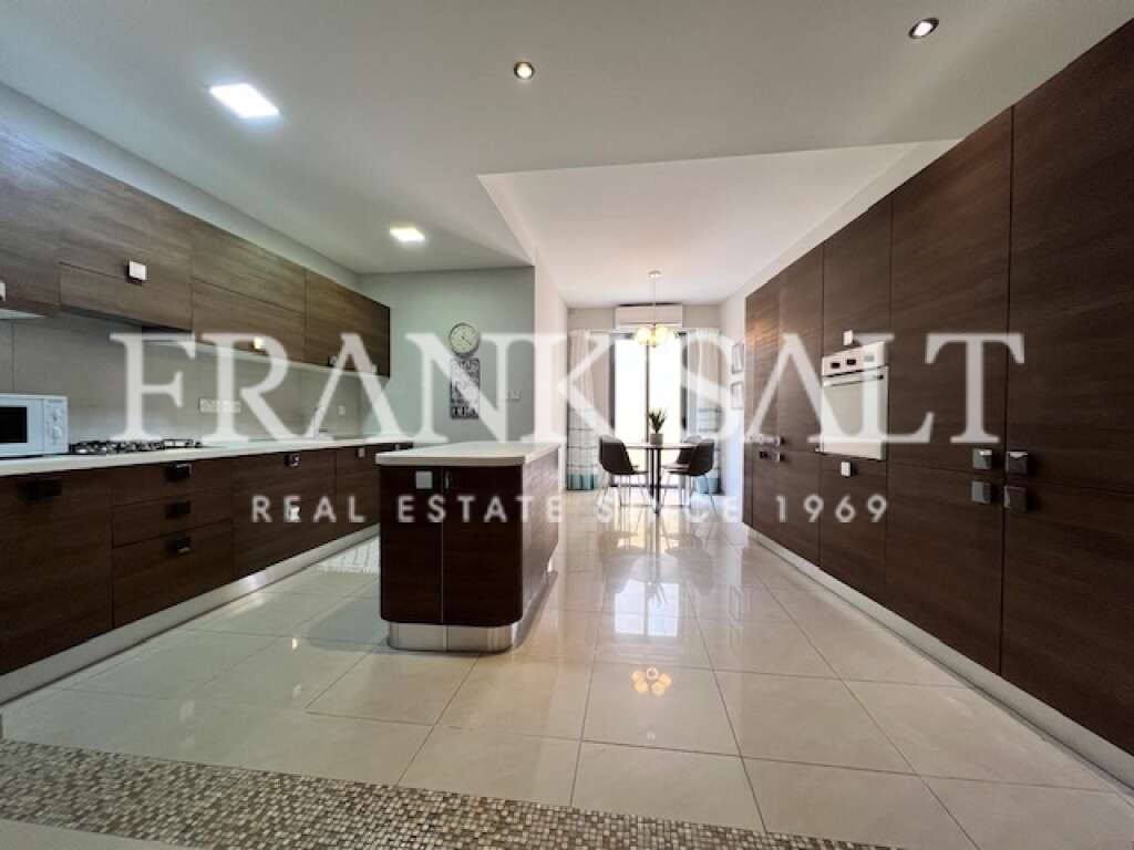 2 غرف نوم طابقين في Swieqi, Malta رقم 5108