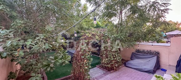 Moradia em banda T1 em Jumeirah Village Triangle, UAE N.º 27691 17