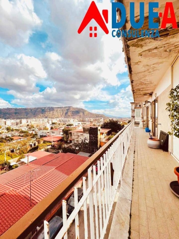 Apartamento de 3 habitaciónes en Naples, Italy No. 39399