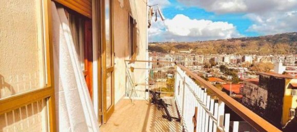 Apartamento de 3 habitaciónes en Naples, Italy No. 39399 4